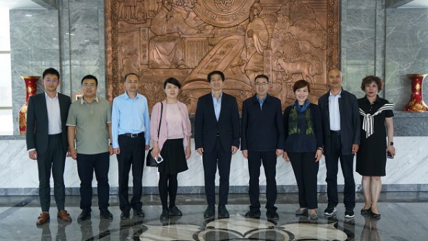 香港特别行政区郑伟源一行莅临佛慈集团考察调研