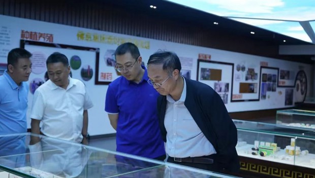 8月16日，中国工程院院士金征宇一行莅临佛慈调研指导，兰州理工大学生命科学与工程学院院长任海伟陪同调研，佛慈集团党委副书..