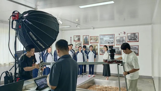 以佛慈之韵，铸思政之魂——“行见金城”摄制组走进百年药企